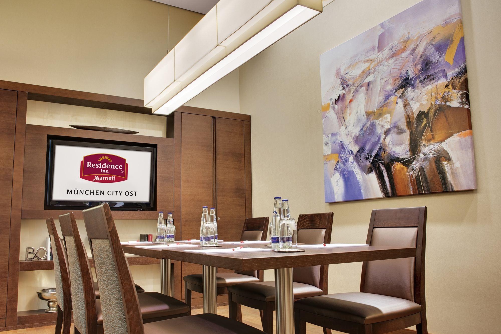 Residence Inn By Marriott Munich City East Exteriör bild