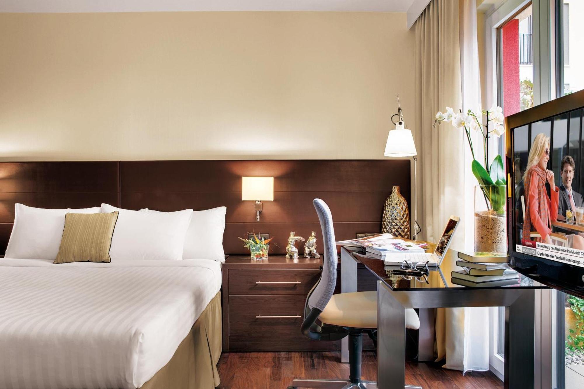 Residence Inn By Marriott Munich City East Exteriör bild
